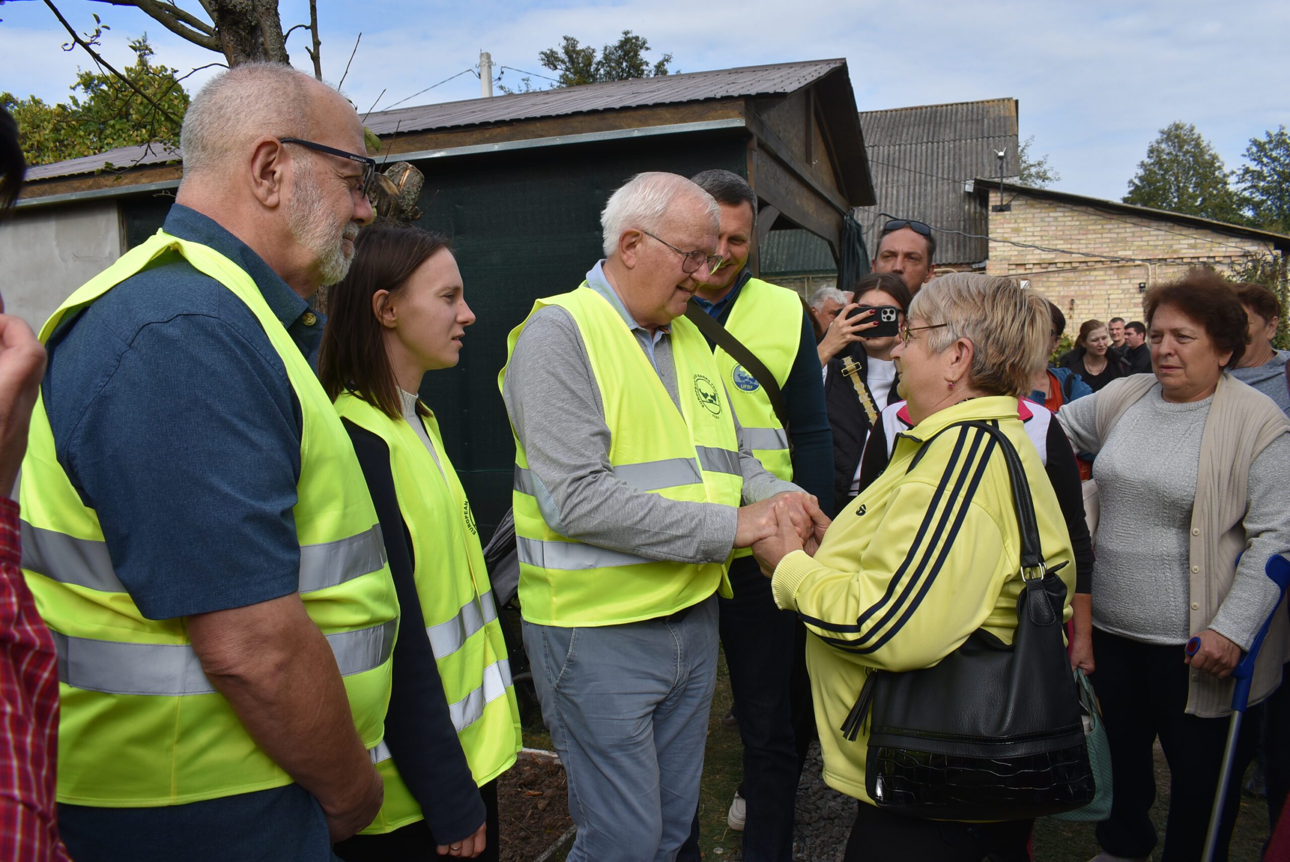 Staff and volunteers from UFBF, FEBA, and GFN visited three villages of Kyiv region — Gorenka, Moshchun, and Mostishche — to deliver essential supplies and speak with community members. (Photo: Ukrainian Food Banks Federation)